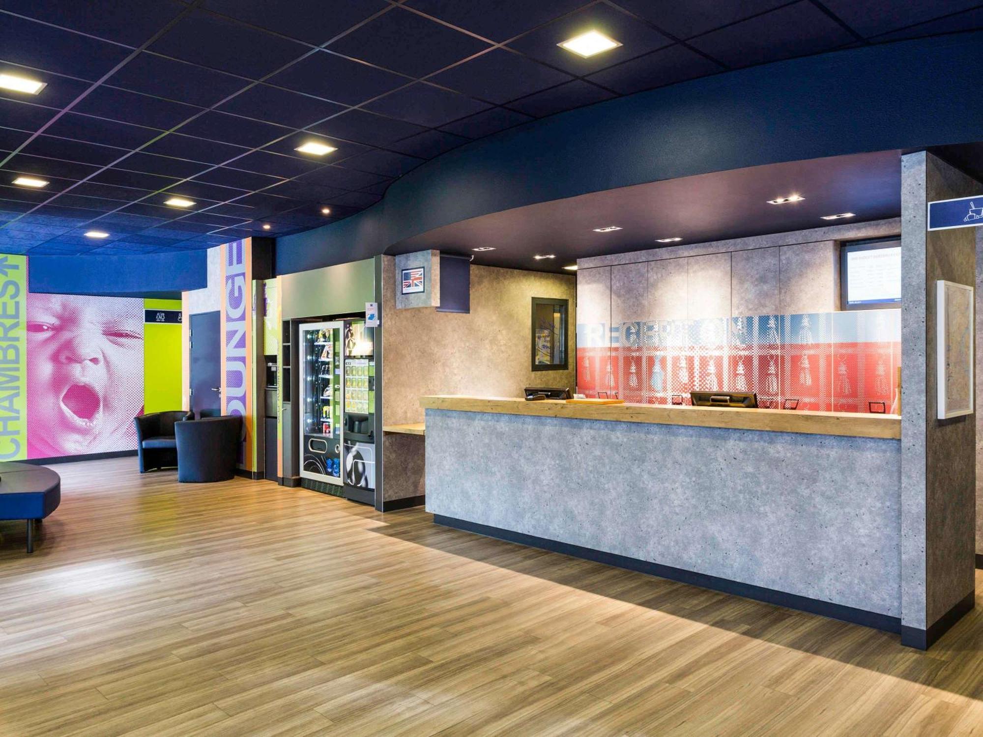 Ibis Budget Bordeaux Centre - Gare Saint Jean Buitenkant foto